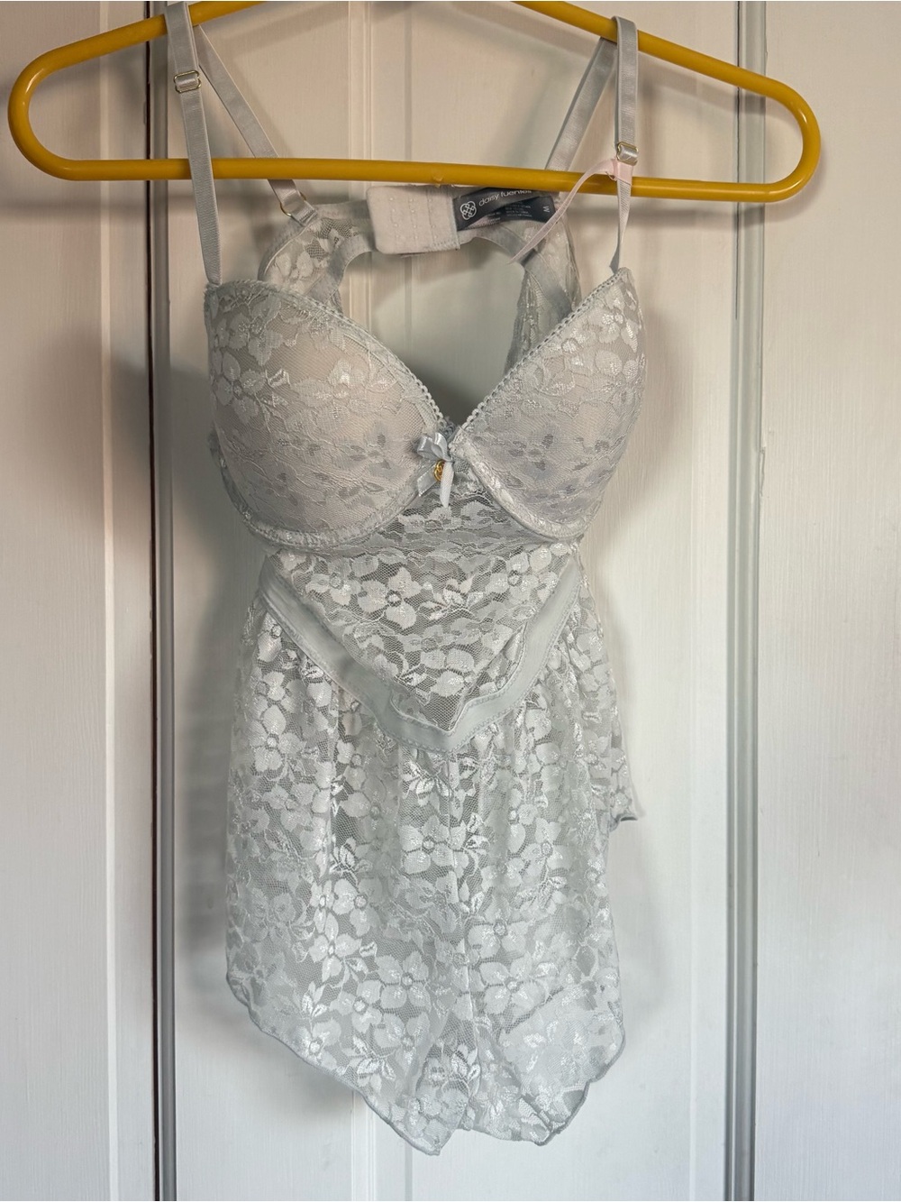 Lace body suit from daisy Fuentes size M